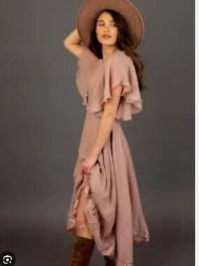 Joy Folie Women’s Dusty Rose Flutter Sleeve Lace-Hem Dress XS